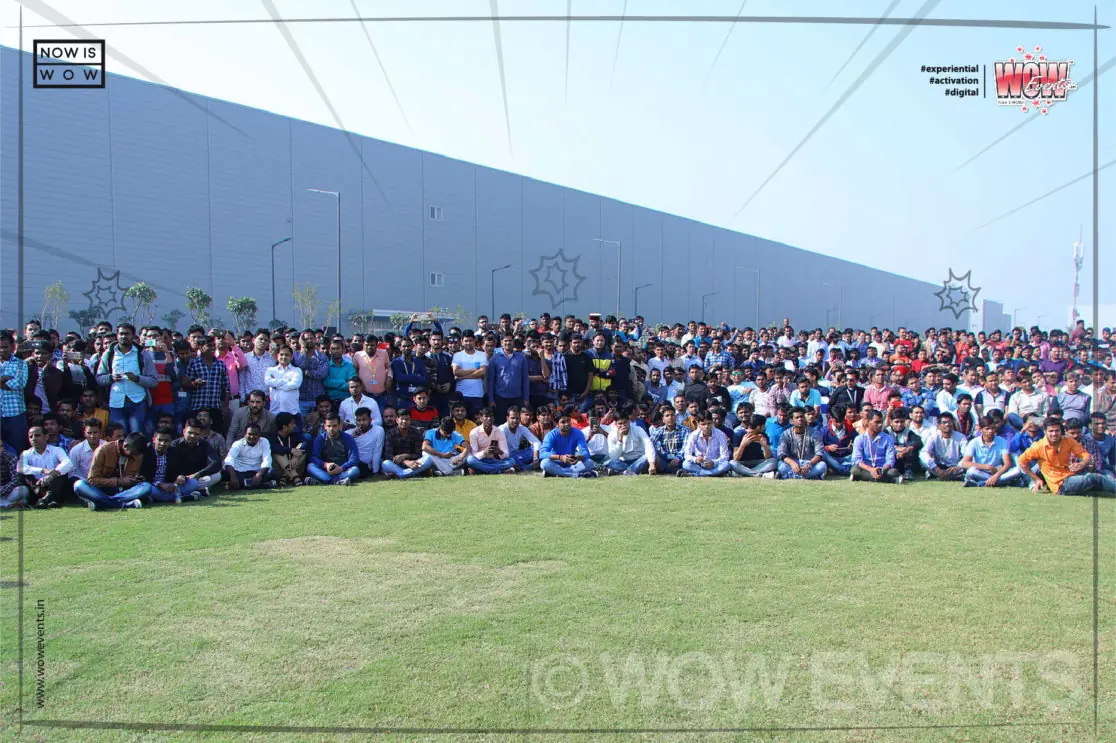 Samsung annual day 2018 employee group photo outdoors