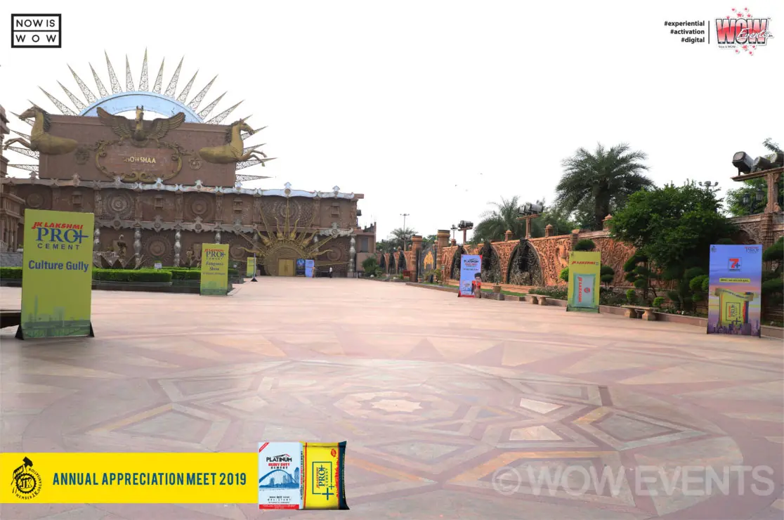 Palace-style courtyard set up for the appreciation meet