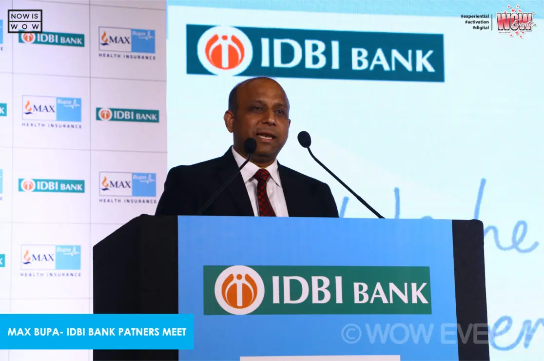 Speaker at an IDBI Bank podium