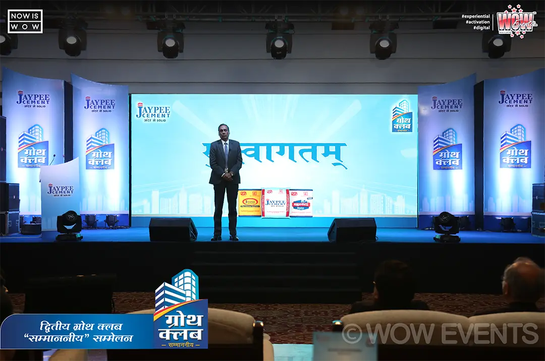 Speaker on the Jaypee Cement dealers meet stage