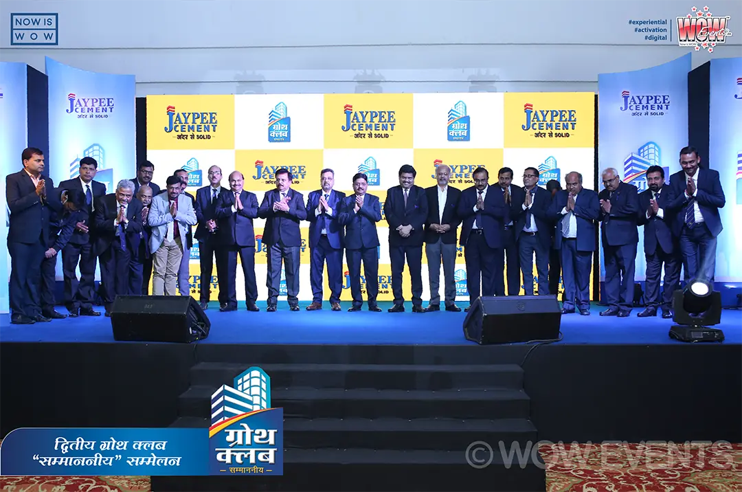 Jaypee Cement dealers group photo on stage