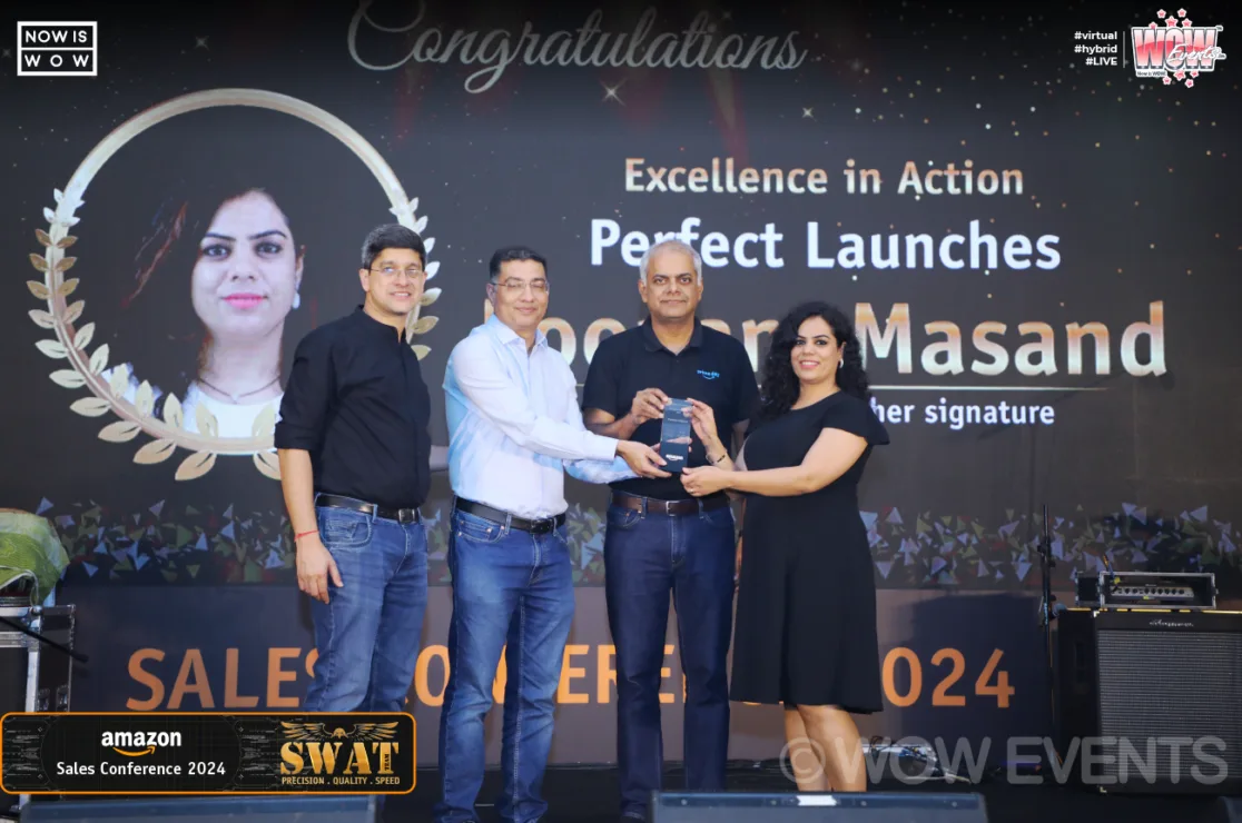 Award presentation at Amazon Sales Conference 2024