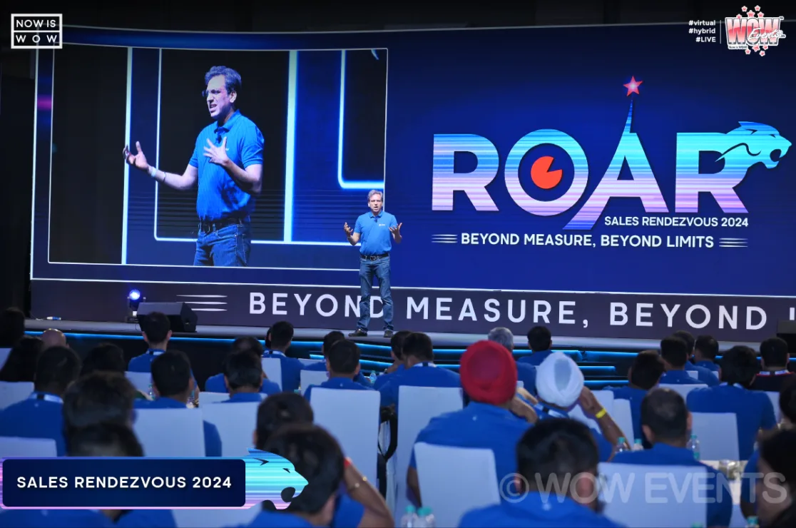 Speaker on the ROAR Sales Rendezvous 2024 stage