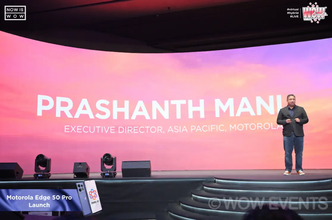 Motorola Asia Pacific executive director speaking on stage