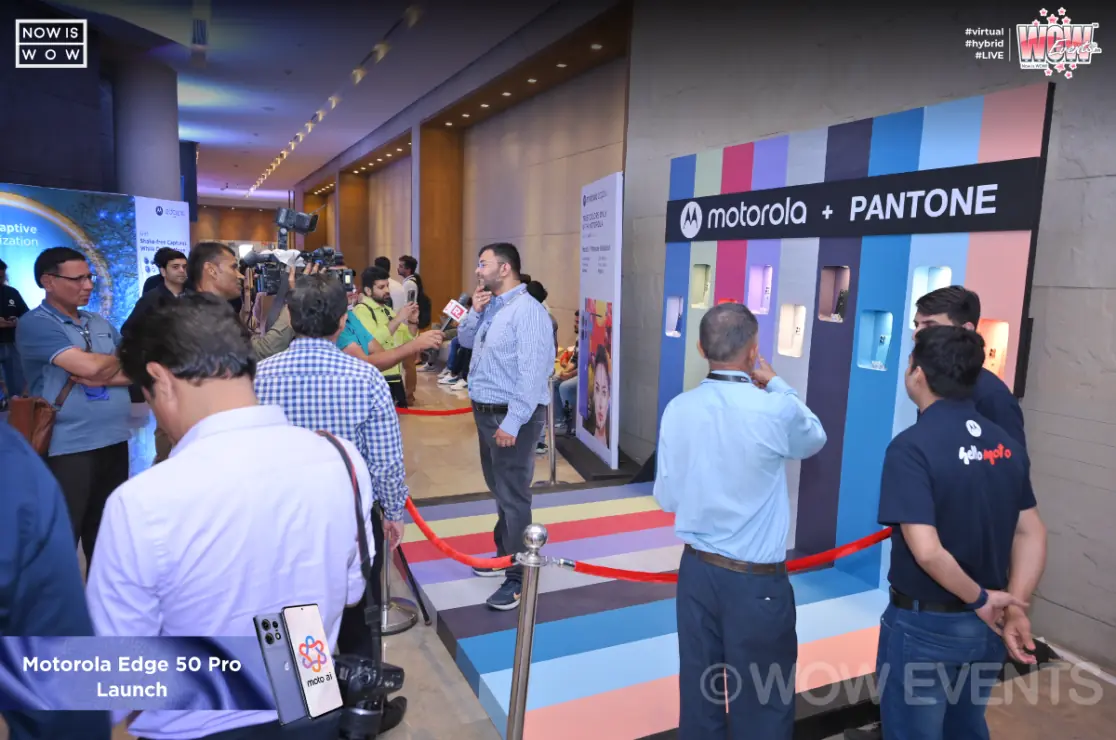 Visitors at the Motorola and Pantone display zone