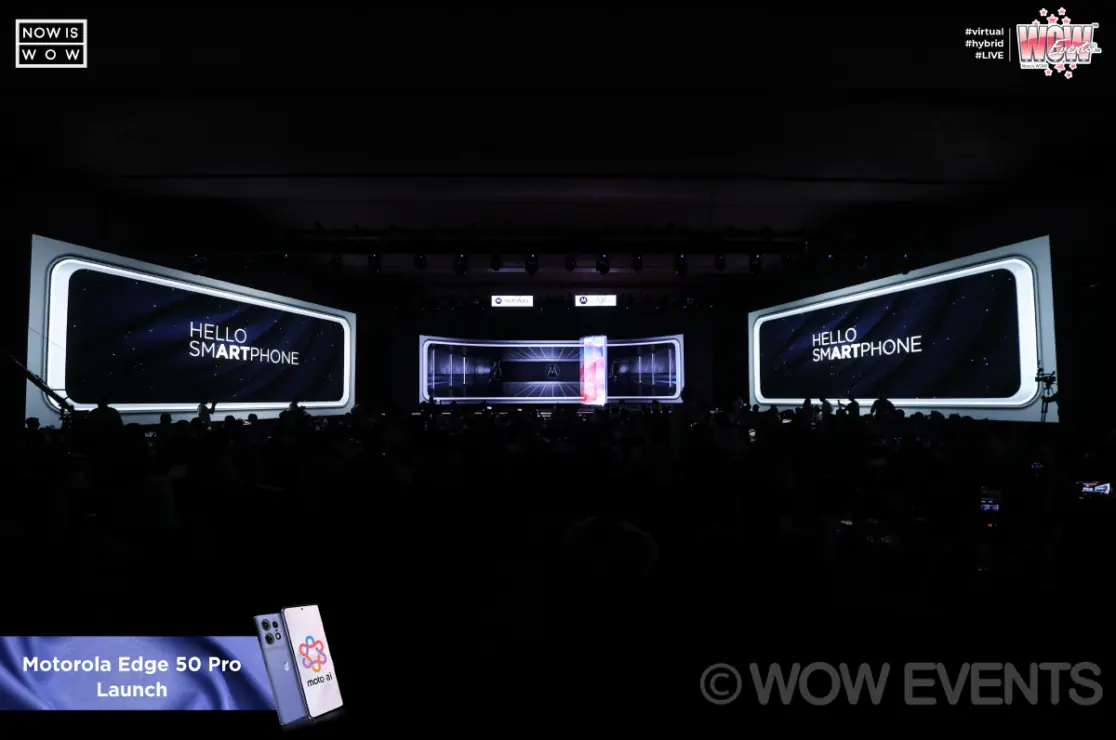 Hello Smartphone screens at the Motorola Edge 50 Pro launch