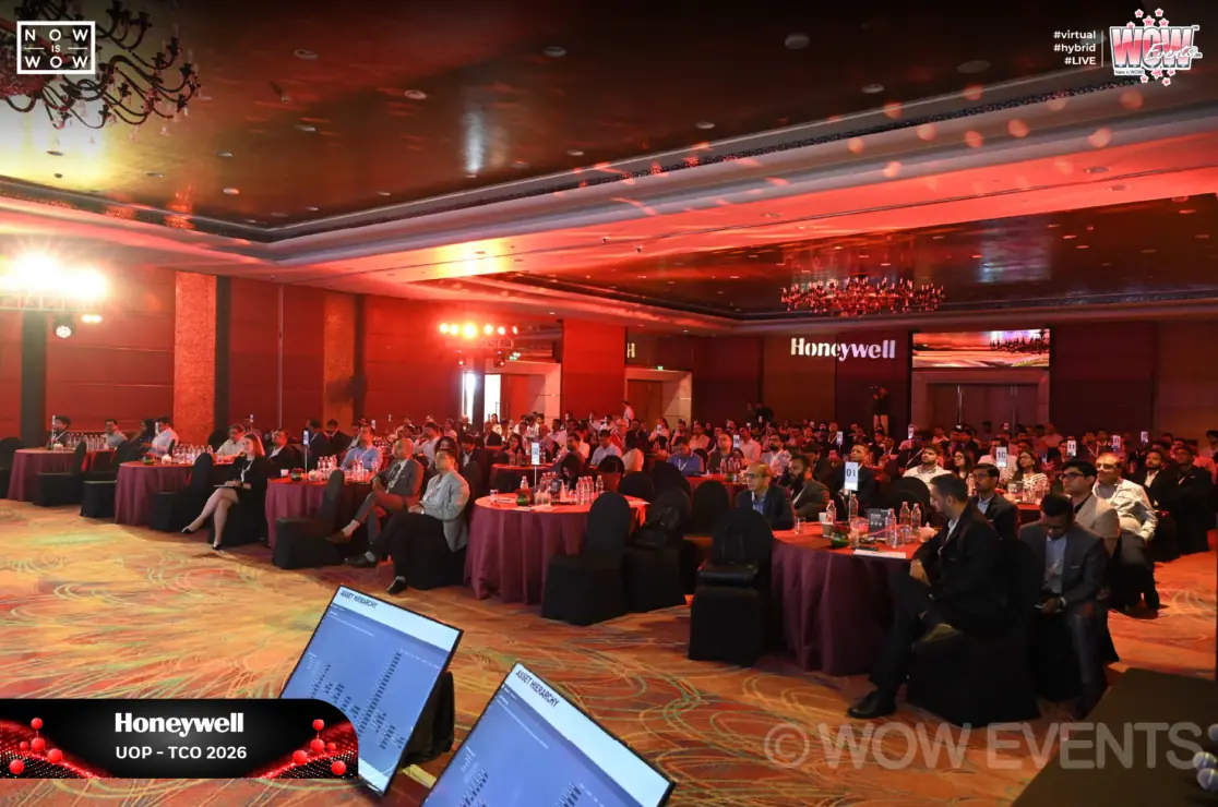 Honeywell UOP symposium guests at round tables