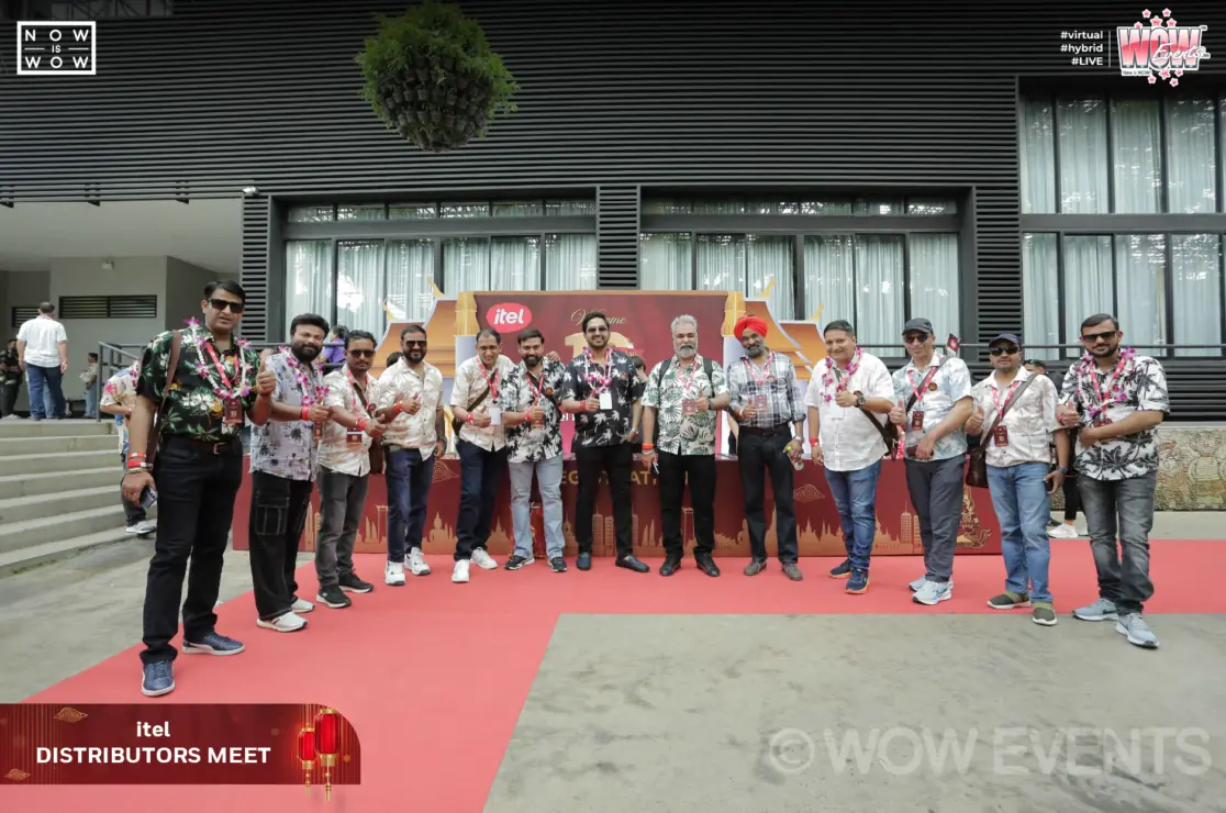 itel distributors meet guests on a red carpet