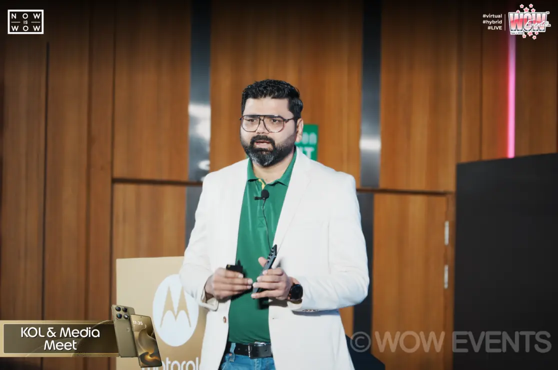 Motorola presenter speaking at the media meet