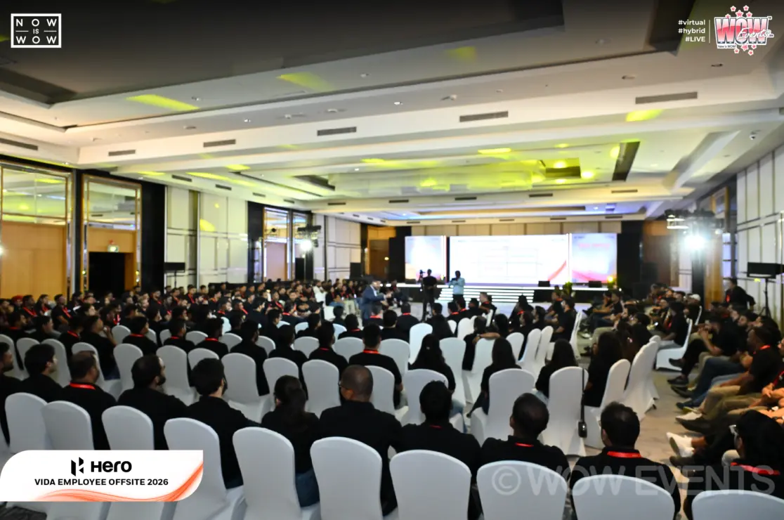 Hero Vida offsite audience facing the stage