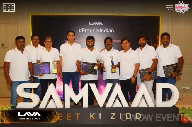 Lava Samvaad dealers meet group on stage holding awards