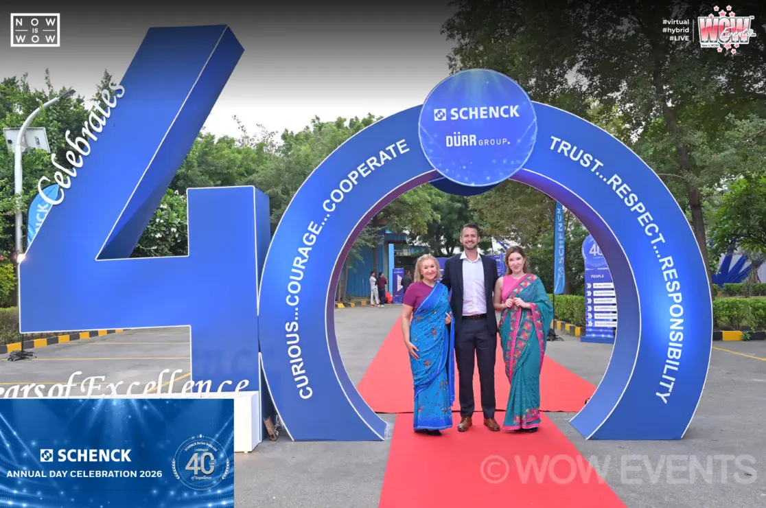Schenck 40 years arch installation with guests